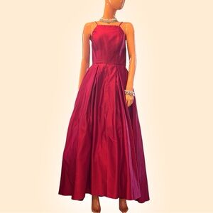 BETSY & ADAM Hi Low Evening Gown